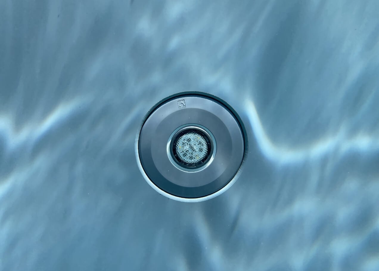 Rundpool Overflow White inkl. Treppe und Beleuchtung